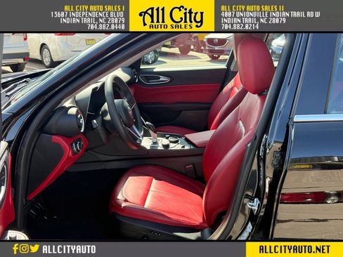 Used 2019 Alfa Romeo Giulia RWD image 18