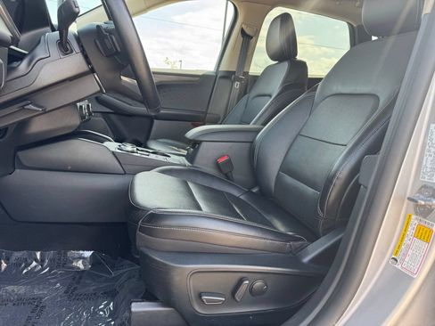 Used 2020 Ford Escape Titanium AWD/4WD image 6