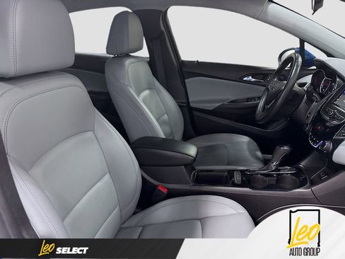 Used 2019 Chevrolet Cruze Premier w/ Sun And Sound Package FWD image 26