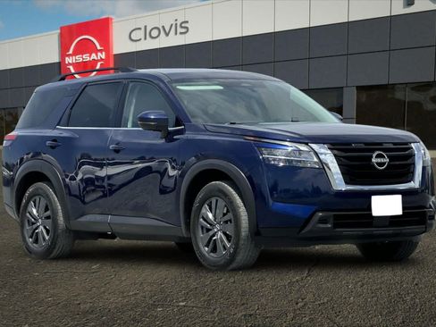 Used 2022 Nissan Pathfinder SV AWD/4WD image 10