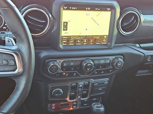 Used 2022 Jeep Wrangler Unlimited Rubicon w/ Trailer Tow Package image 26