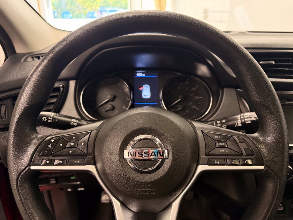 Used 2019 Nissan Rogue Sport S w/ Appearance Package AWD/4WD image 19