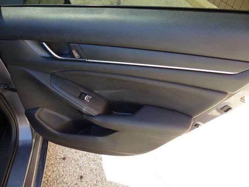 Used 2020 Honda Accord Sport image 27