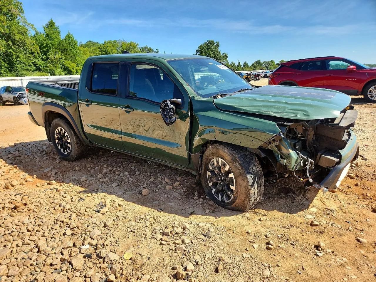 Used 2023 Nissan Frontier PRO-4X w/ Tow Package AWD/4WD image 2