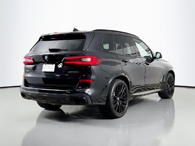 Used 2022 BMW X5 M50i w/ Parking Assistance Package AWD/4WD image 7