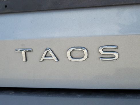 Used 2024 Volkswagen Taos S FWD image 9