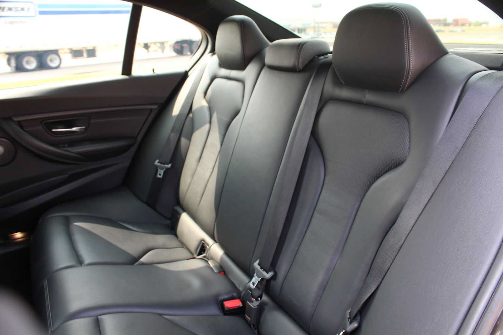 Used 2015 BMW M3 RWD image 23