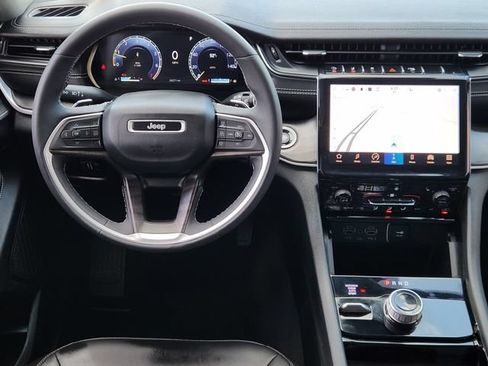 Certified 2023 Jeep Grand Cherokee L Limited AWD/4WD image 26