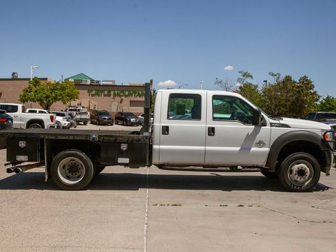 Used 2016 Ford F550 2WD Crew Cab Super Duty image 5
