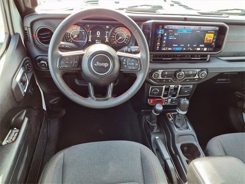 Certified 2024 Jeep Wrangler Unlimited Rubicon image 12