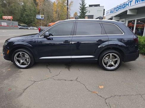 Used 2017 Audi Q7 3.0T Premium Plus w/ Premium Plus Package image 3