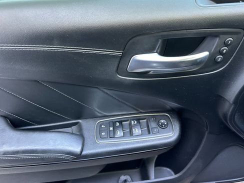 Used 2019 Dodge Charger R/T w/ Plus Group RWD image 15