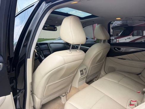Used 2016 INFINITI Q50 3.0t Premium w/ Driver Assistance Package RWD image 21