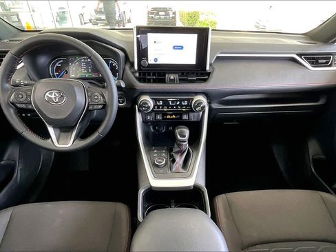 Certified 2024 Toyota RAV4 SE image 7