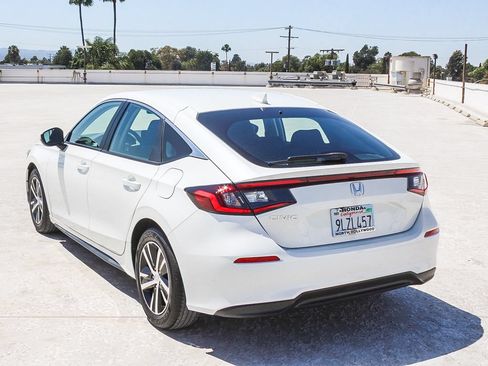 Certified 2024 Honda Civic LX image 4