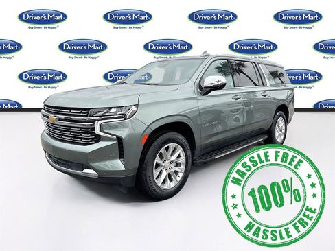 Used 2023 Chevrolet Suburban Premier image 3