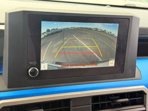 Used 2025 Toyota Tacoma TRD Off-Road AWD/4WD image 24
