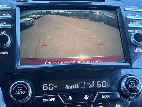 Used 2020 Nissan Murano SV AWD/4WD image 22