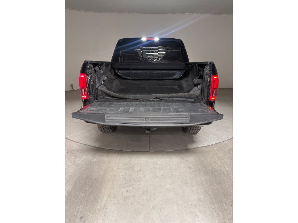 Used 2017 Ford F150 Platinum w/ Equipment Group 701A Luxury AWD/4WD image 22