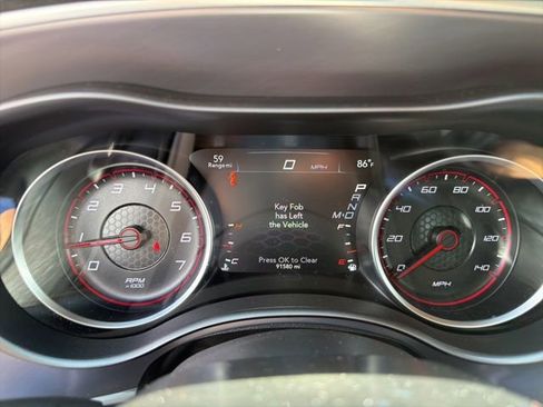 Used 2019 Dodge Charger SXT w/ Leather Interior Group RWD image 22