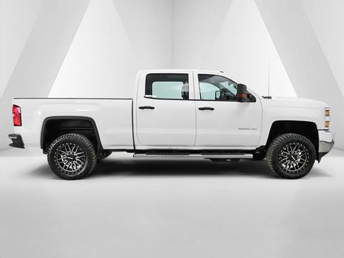 Used 2018 Chevrolet Silverado 3500 W/T w/ WT Fleet Convenience Package AWD/4WD image 8