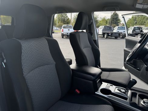 Used 2021 Toyota 4Runner SR5 image 34