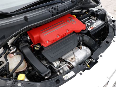 Used 2015 FIAT 500 Abarth image 47