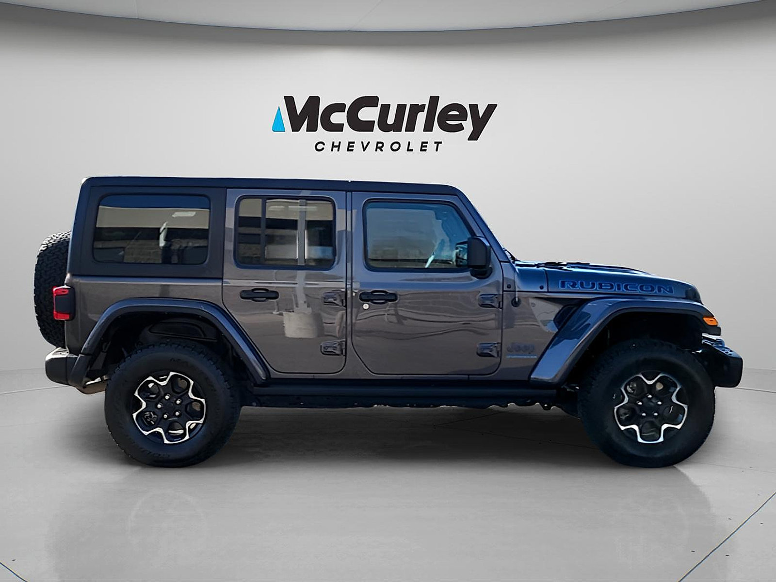 Used 2023 Jeep Wrangler Unlimited Rubicon 4xe AWD/4WD image 8
