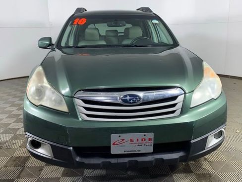 Used 2010 Subaru Outback 2.5i Premium image 4