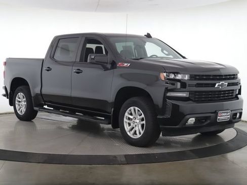 Used 2020 Chevrolet Silverado 1500 RST w/ True North Edition AWD/4WD image 2