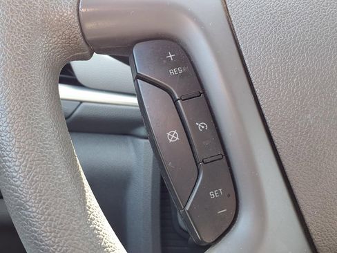 Used 2013 Chevrolet Traverse LS FWD image 20