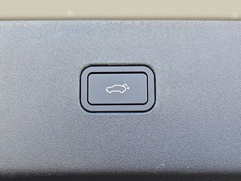 New 2026 Volvo EX30 Plus image 12