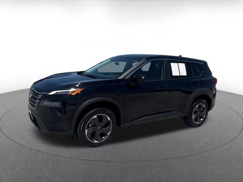 Used 2025 Nissan Rogue SV FWD image 7