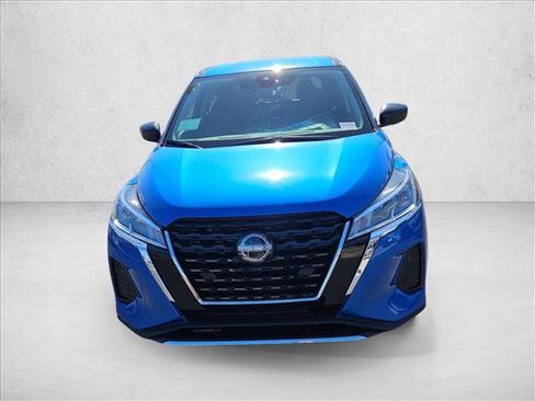 New 2025 Nissan Kicks Play S FWD image 3