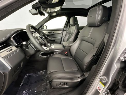 Certified 2026 Jaguar F-PACE R-Dynamic S AWD/4WD image 19
