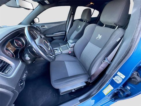 Used 2022 Dodge Charger Scat Pack image 2