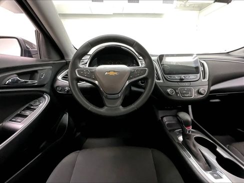 Used 2024 Chevrolet Malibu RS FWD image 19