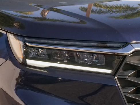 Used 2025 Honda Pilot EX-L image 4