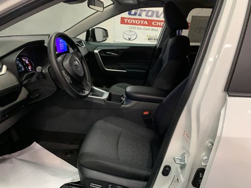 New 2025 Toyota RAV4 XLE w/ Convenience Package image 10