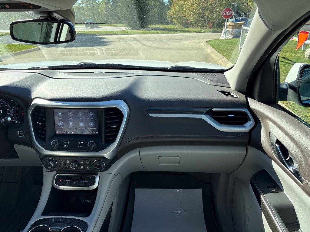 Used 2023 GMC Acadia SLT w/ Technology Package AWD/4WD image 43