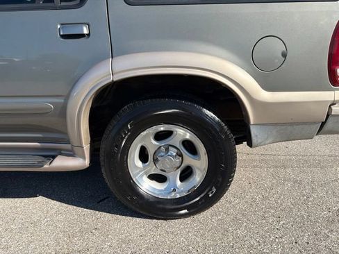 Used 1999 Ford Explorer AWD 4-Door image 33