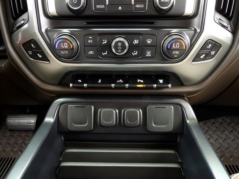 Used 2015 Chevrolet Silverado 3500 LTZ w/ Duramax Plus Package image 25