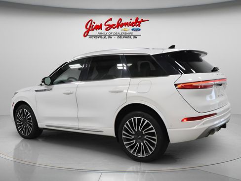 Used 2021 Lincoln Corsair Reserve w/ Equipment Group 201A image 4