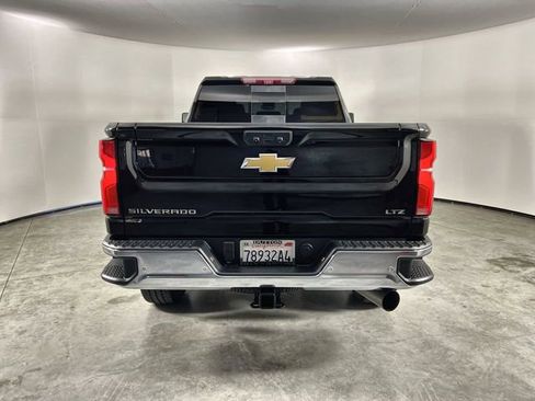 Used 2024 Chevrolet Silverado 2500 LTZ w/ LTZ Plus Package image 7