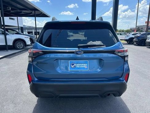 Used 2025 Subaru Forester AWD/4WD image 5