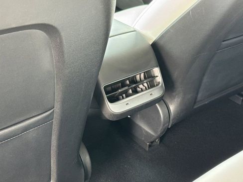 Used 2021 Tesla Model 3 Standard Range Plus image 20