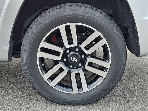 Used 2019 Toyota 4Runner Limited image 39