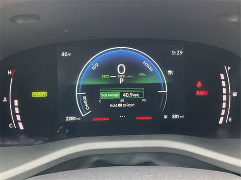 Used 2025 Toyota Camry SE image 26