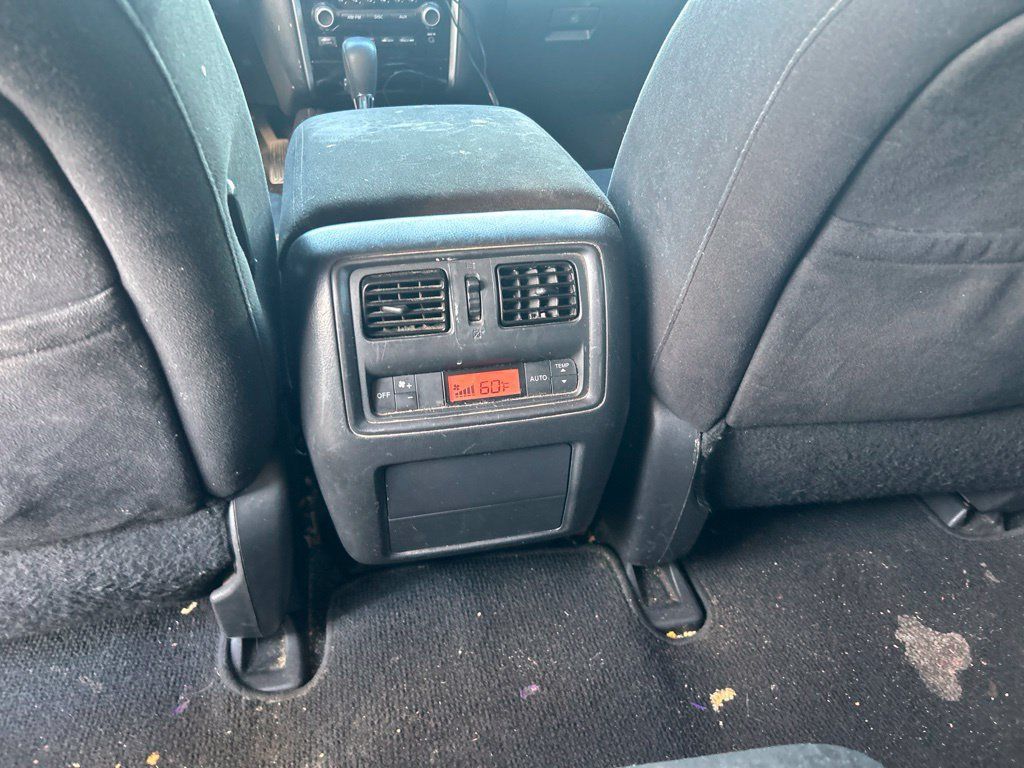 Used 2015 Nissan Pathfinder S FWD image 16