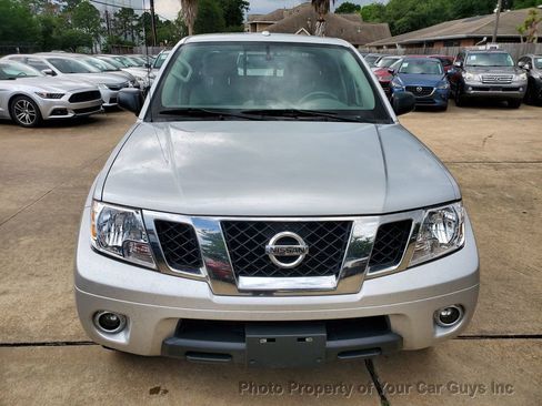 Used 2017 Nissan Frontier SV w/ SV Value Truck Package RWD image 16